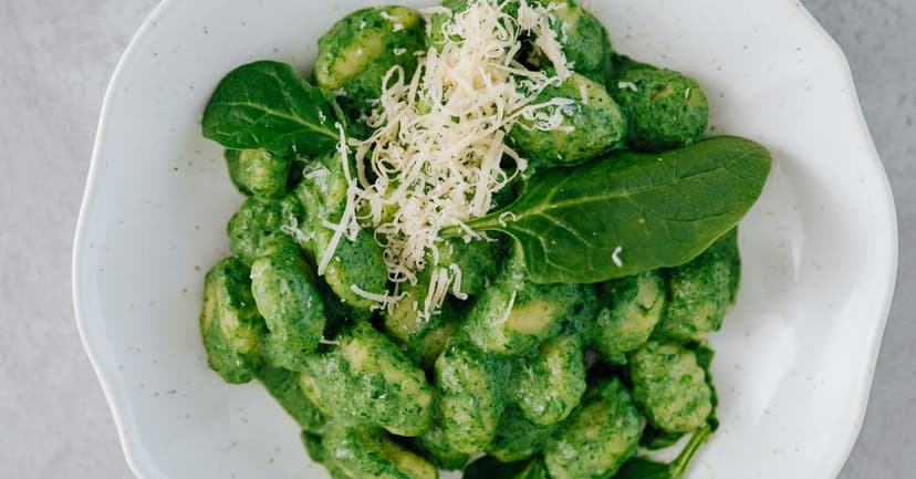 Creamy Mushroom and Spinach Gnocchi