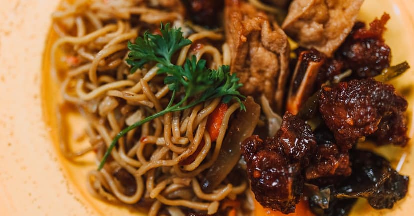 Noodles with Crispy Tofu