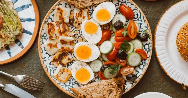Mediterranean Halloumi Skewers with Lemon-Herb Quinoa