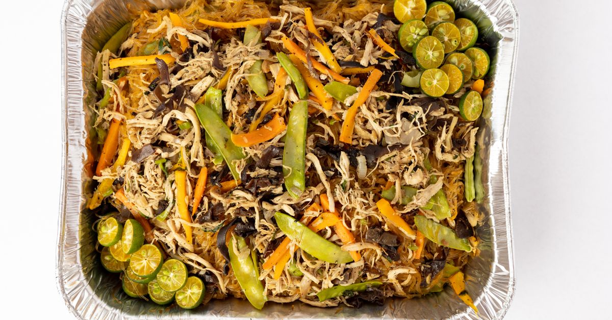 Filipino Vegetable Pancit Canton with Tofu and Calamansi