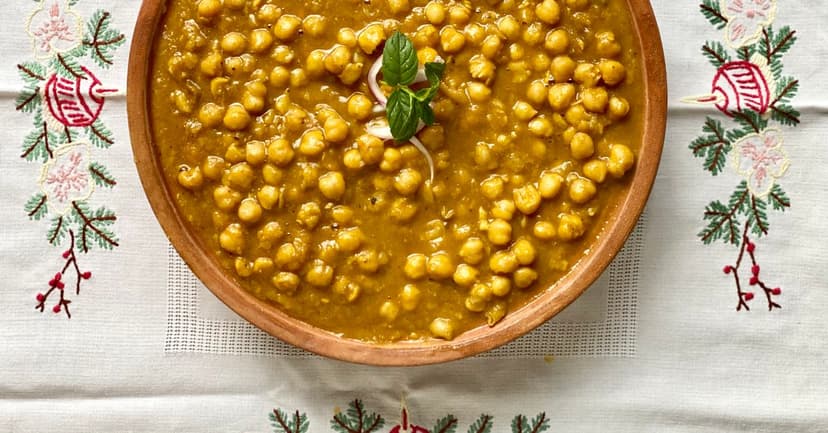 Indian Chickpea Curry with Coconut Rice