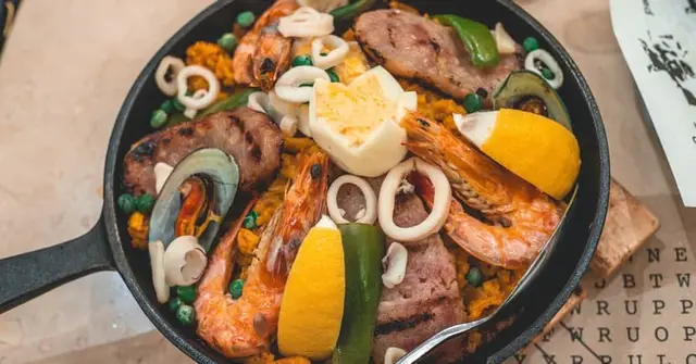 Mixed Paella with Chicken and Prawns