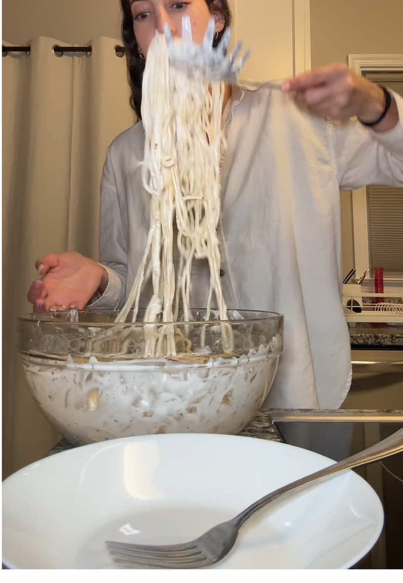 Macarona b Laban