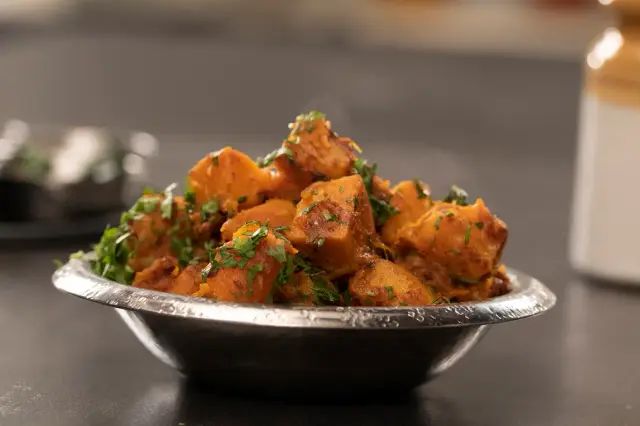 Rajasthani Kaddu ki Sabzi (Red Pumpkin & Potato Curry)