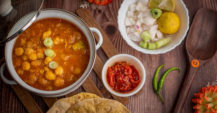 Indian Chickpea Curry with Homemade Naan