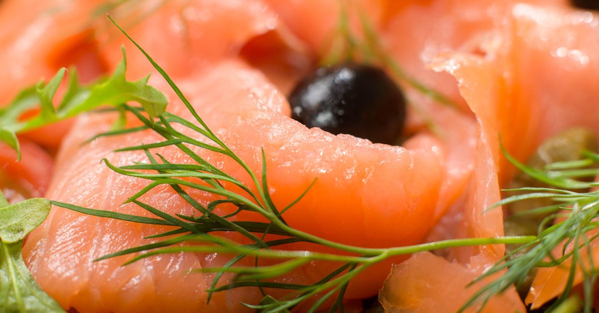 Smoked Salmon and Dill Salad