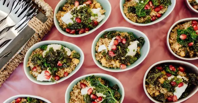 Zaโatar Halloumi & Roasted Pepper Bulgur Bowl with Lemon-Tahini Punch