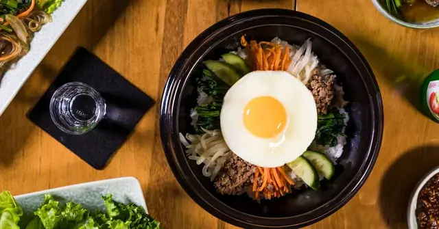 Gochujang Tofu Bibimbap-Style Bowl