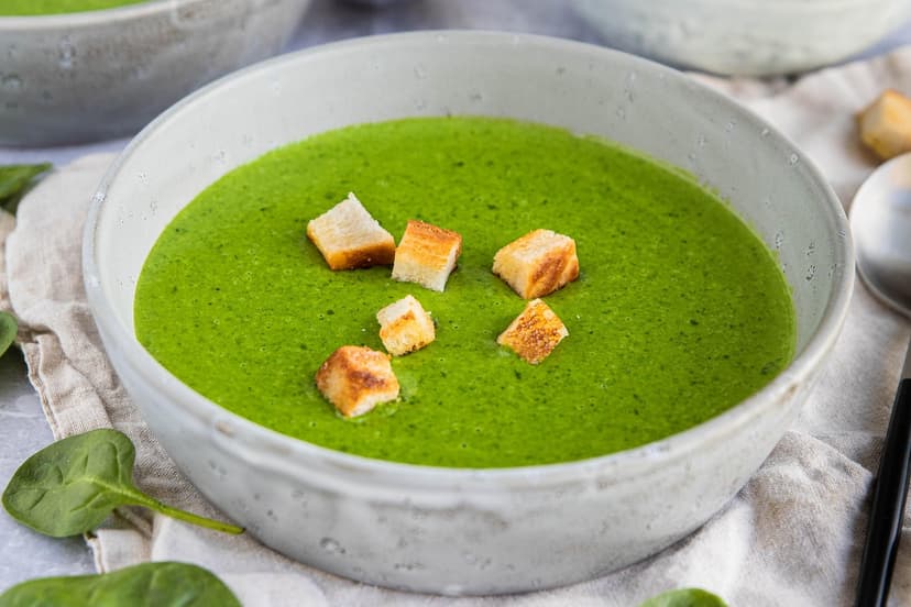Hearty Lentil and Spinach Soup