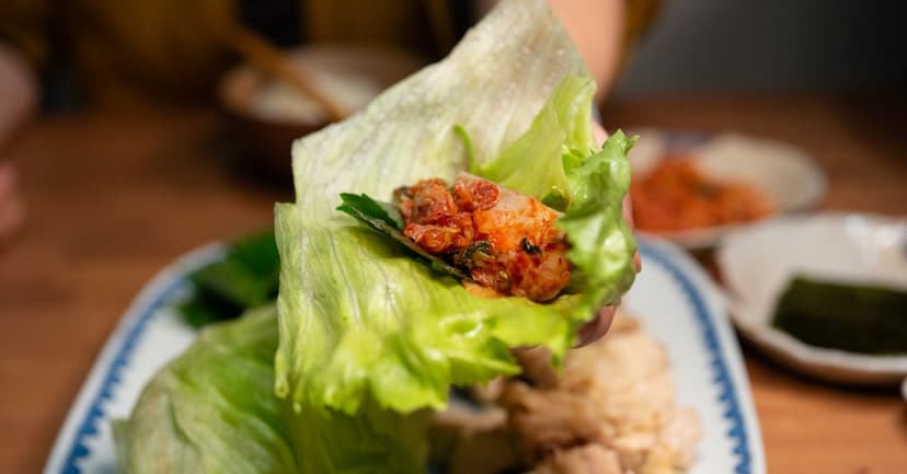 Thai-Inspired Minced Chicken Lettuce Wraps with Lime and Chilli