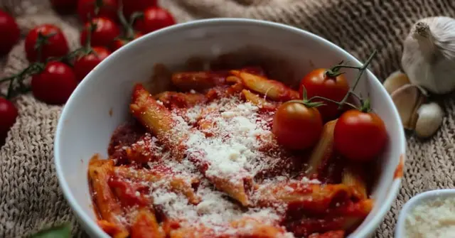 Creamy Tomato Pasta with Spinach and White Beans