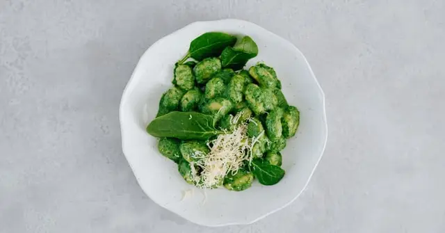 Creamy Lemon & Spinach Gnocchi
