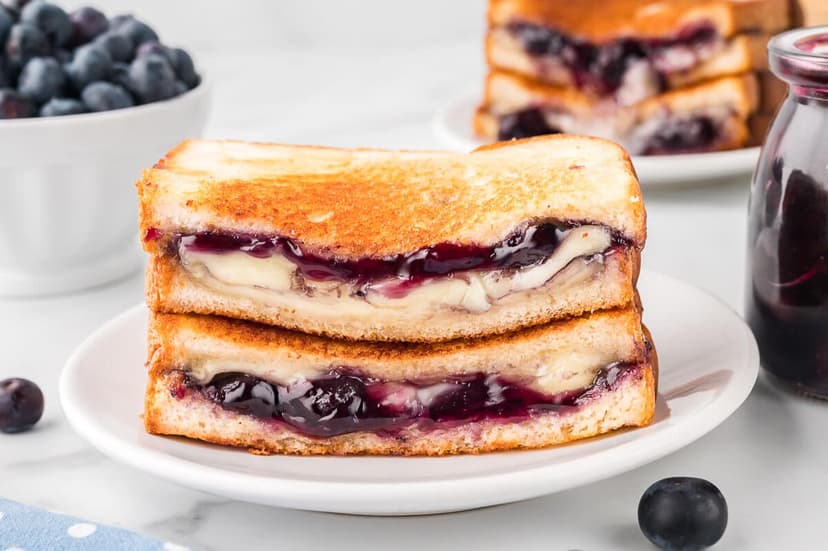 Blueberry Brie Grilled Cheese Sandwich