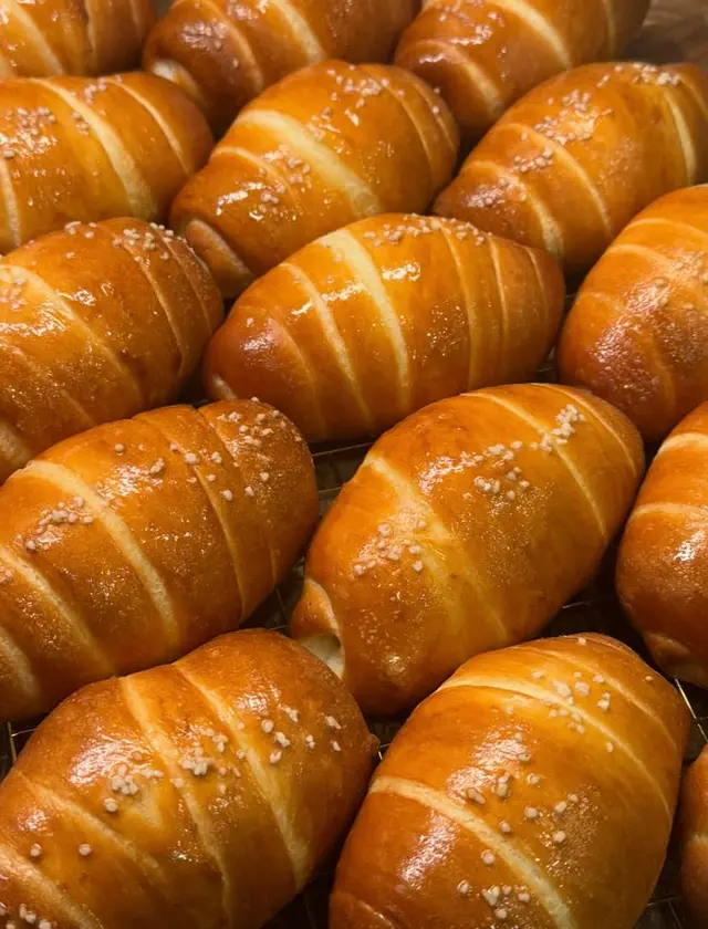Salt Bread (Shiopan)