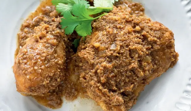 Madhur Jaffrey Goan-style Chicken with Coconut (Chicken Curry)