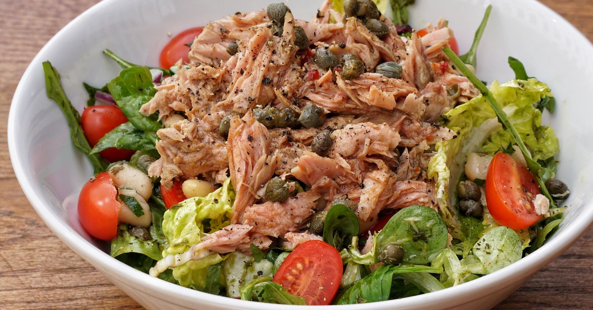 Italian Tuna and Cannellini Bean Salad