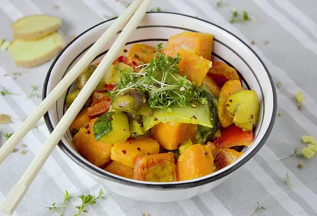 Thai Red Lentil and Vegetable Curry