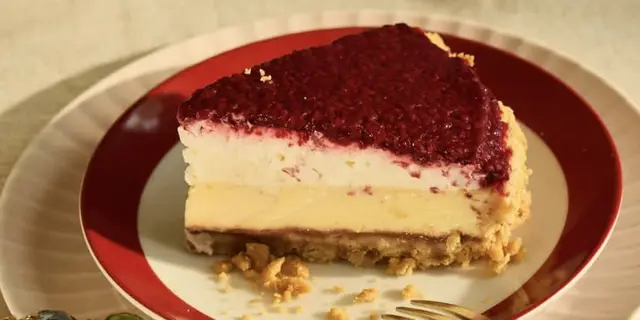 Raspberry Cream Pie