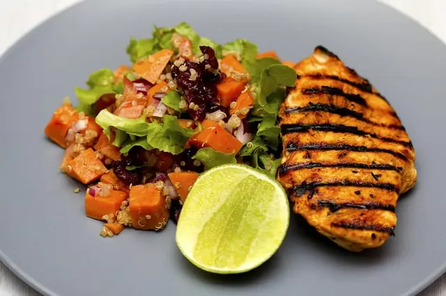 Peruvian Quinoa Bowl with Chicken and Aji Verde
