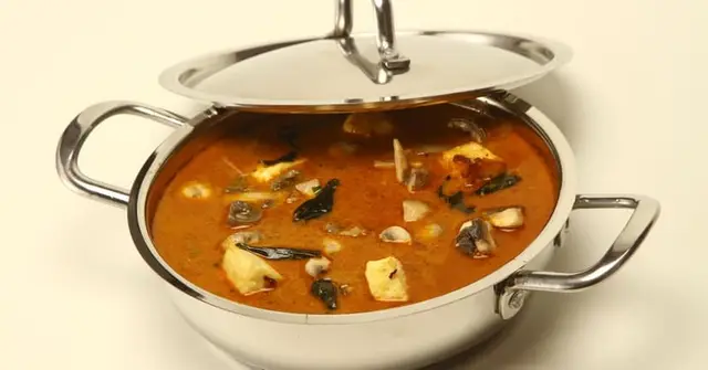 Indian Paneer & Spinach Curry with Tomato & Ginger Base