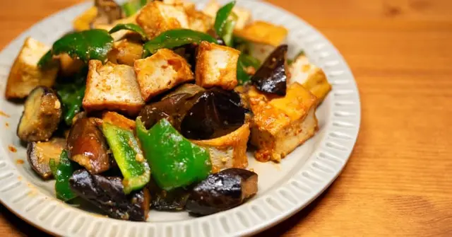 Korean-Style Gochujang Tofu & Tenderstem Stir-Fry with Sesame Rice