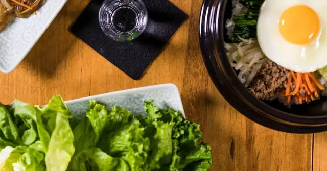 Korean Beef Bibimbap with Gochujang Sauce